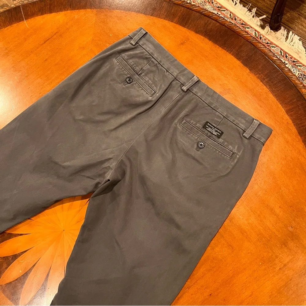 Banana Republic Men’s Aiden Slim Fit Chino Pant 31x32 Charcoal Straight Leg